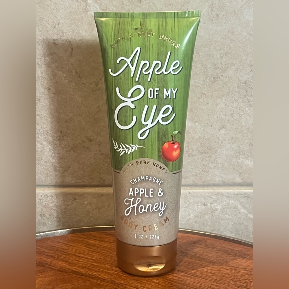 Bath & Body Works "Apple of My Eye" Champagne Apple & Honey Body Cream.